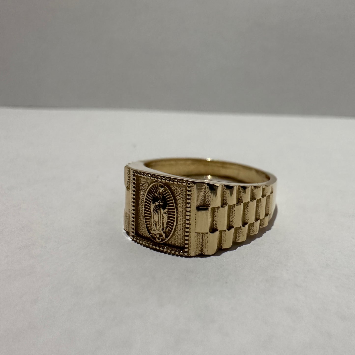 14k Gold Virgin Mary Ring (Virgencita Anillo)